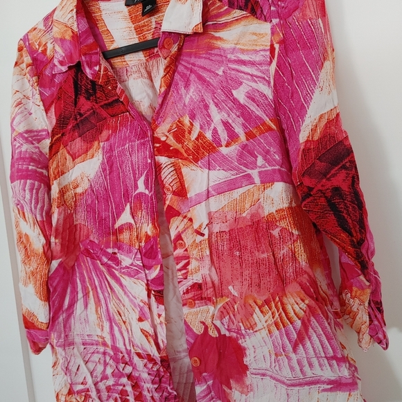 AGB floral pink petite blouse - Picture 4 of 5